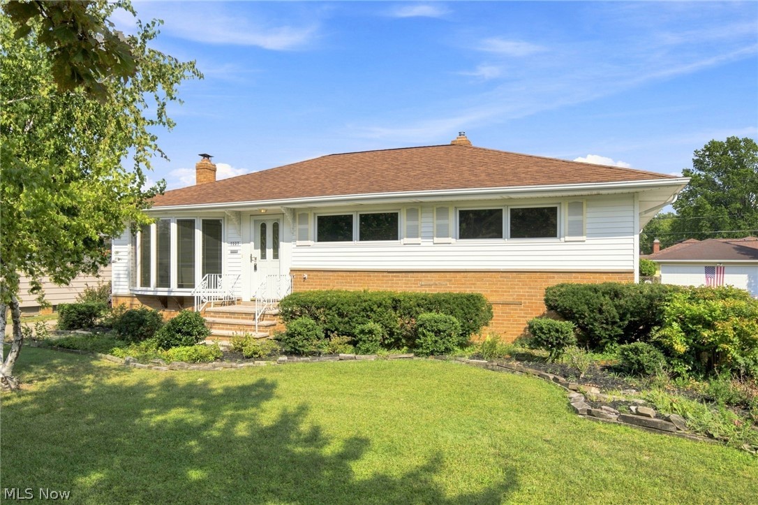 7227 Oakwood Road Parma OH 44130