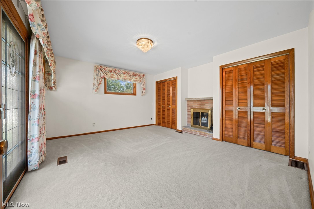 7227 Oakwood Road Parma OH 44130