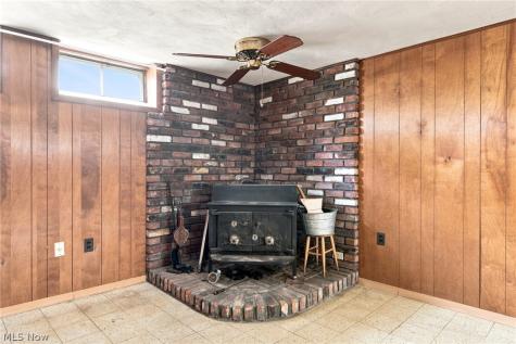 7227 Oakwood Road Parma OH 44130