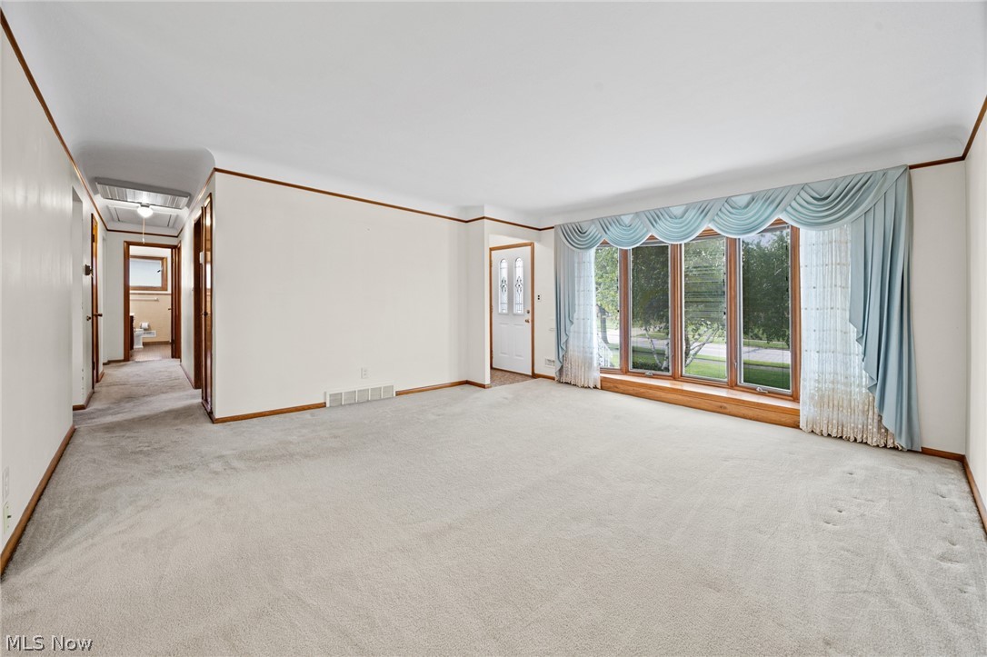 7227 Oakwood Road Parma OH 44130