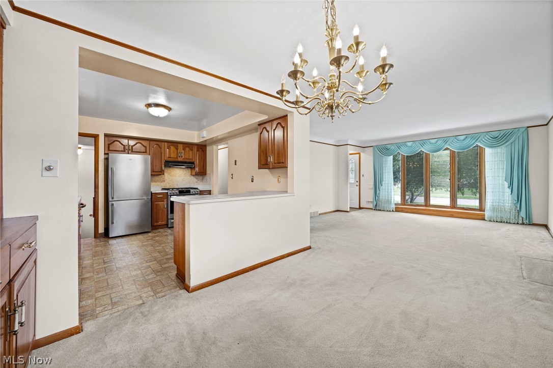 7227 Oakwood Road Parma OH 44130