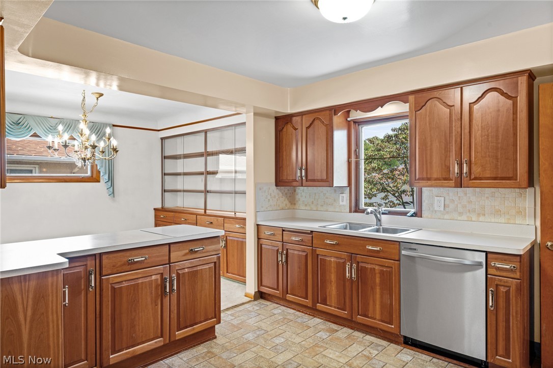 7227 Oakwood Road Parma OH 44130