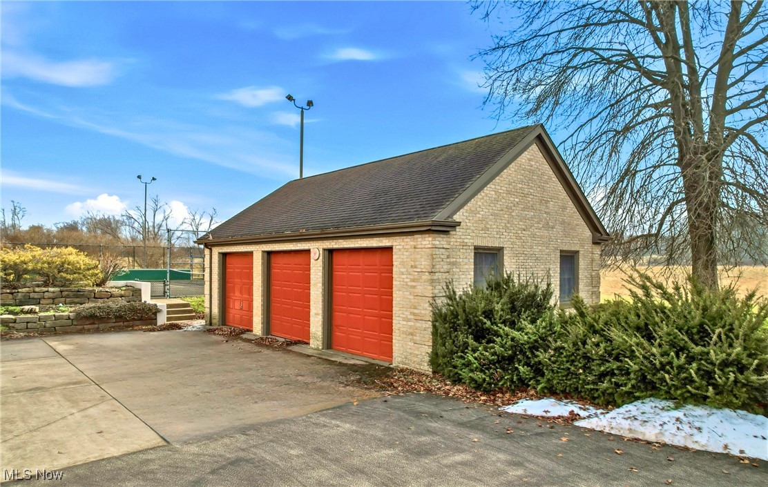 9175 Detwiler Road Canfield OH 44406