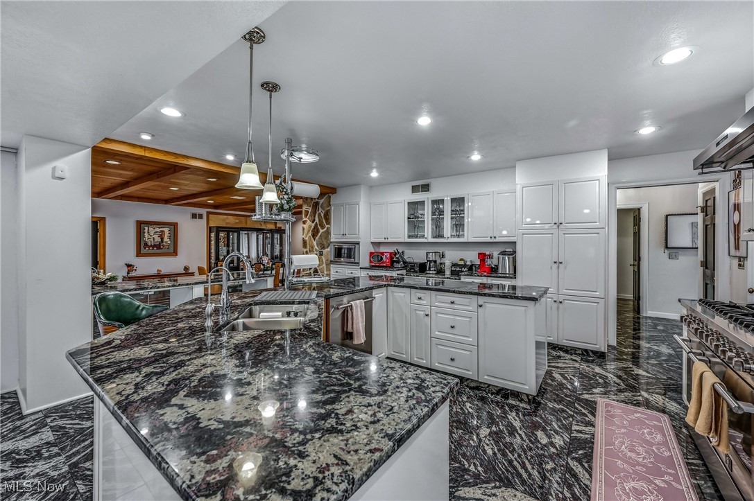 9175 Detwiler Road Canfield OH 44406
