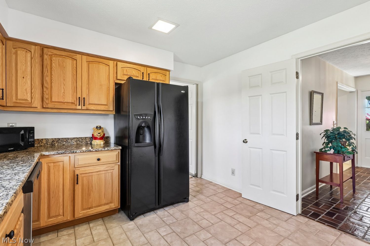 13586 Fox Hills Drive Novelty OH 44072
