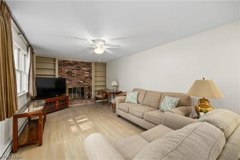 5364 Hampton Drive North Olmsted OH 44070