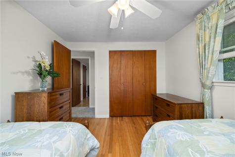 5364 Hampton Drive North Olmsted OH 44070