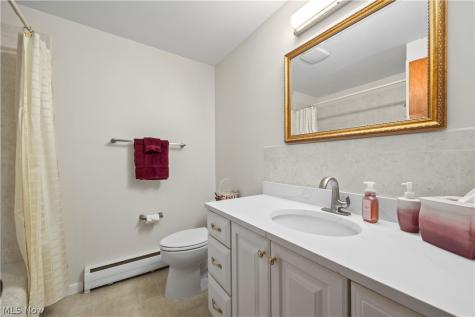 5364 Hampton Drive North Olmsted OH 44070