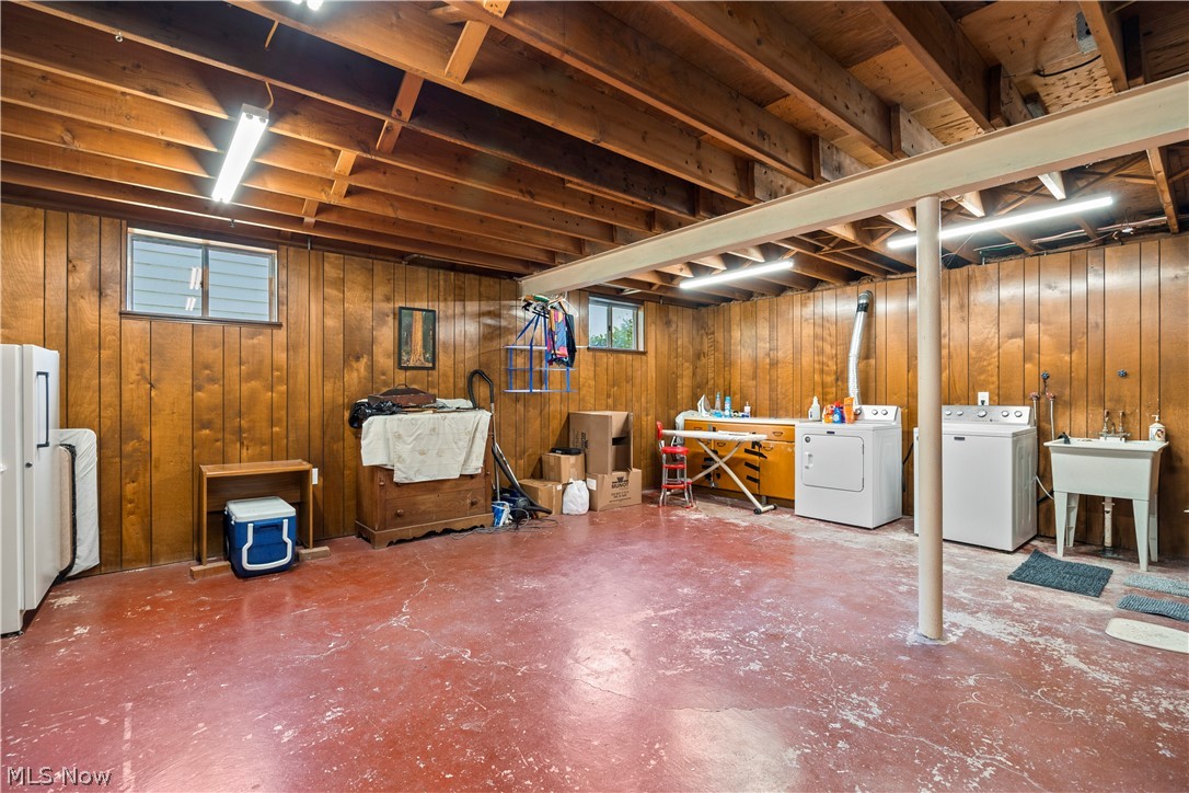 5364 Hampton Drive North Olmsted OH 44070