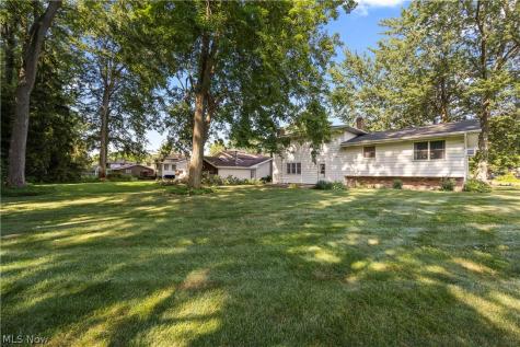 5364 Hampton Drive North Olmsted OH 44070