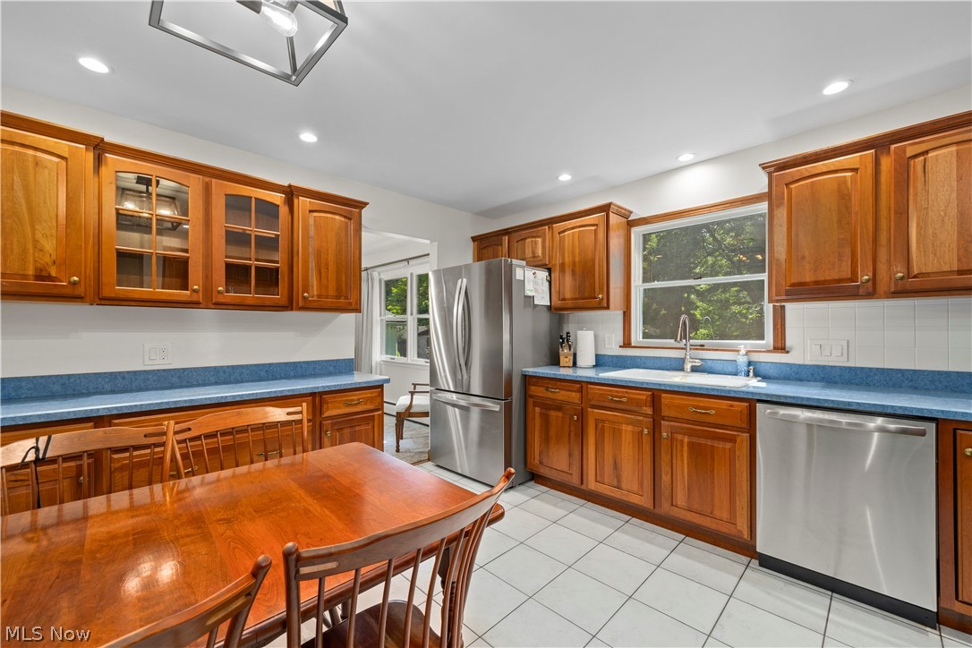 5364 Hampton Drive North Olmsted OH 44070