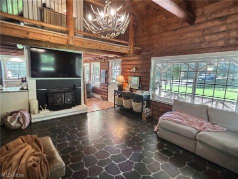 10566 Clapsaddle Avenue NE Alliance OH 44601