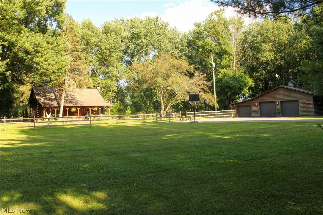 10566 Clapsaddle Avenue NE Alliance OH 44601