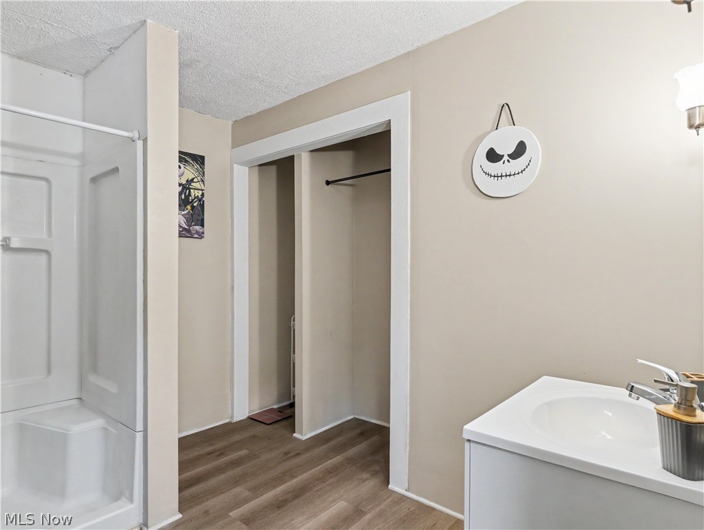 2012 Harmont Avenue NE Canton OH 44705