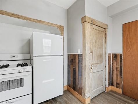 2012 Harmont Avenue NE Canton OH 44705