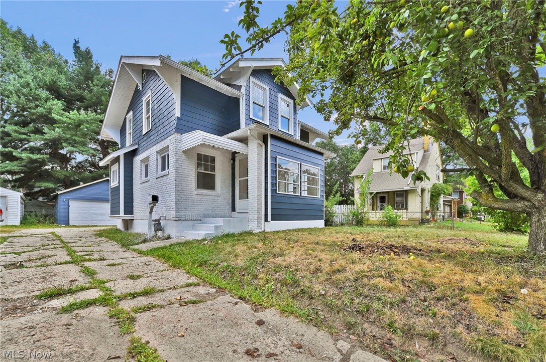 1584 Hampton Road Akron OH 44305