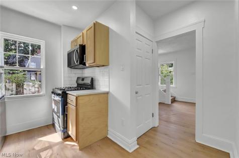 1584 Hampton Road Akron OH 44305