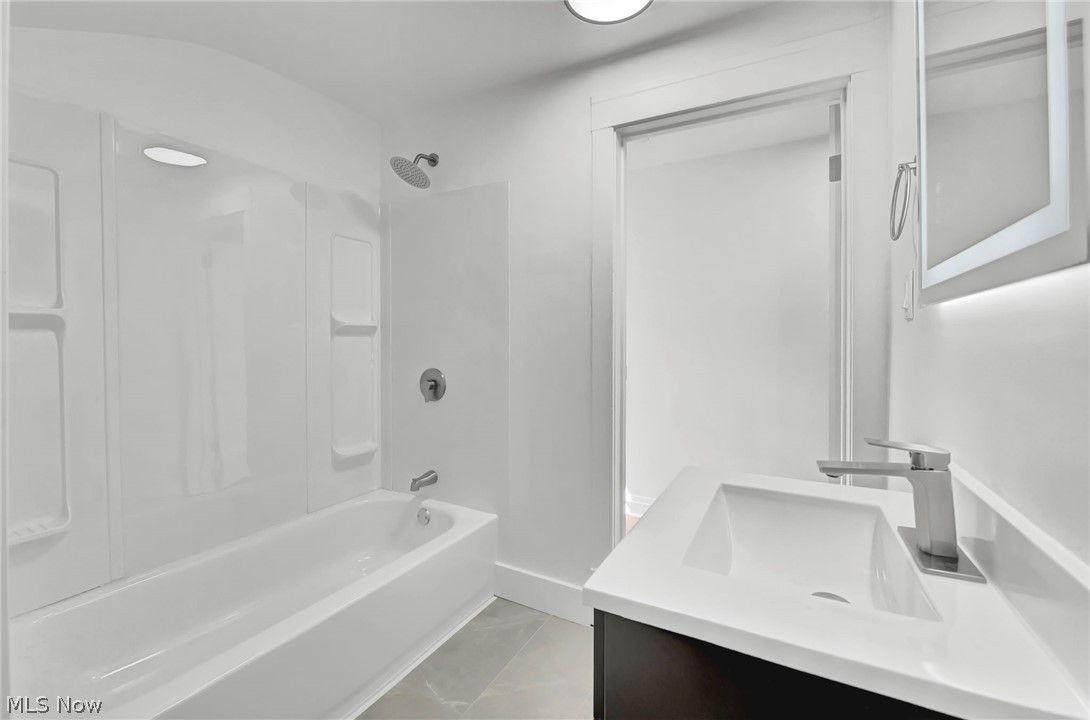 1584 Hampton Road Akron OH 44305