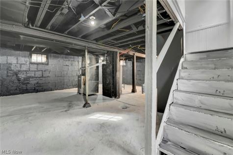 1584 Hampton Road Akron OH 44305