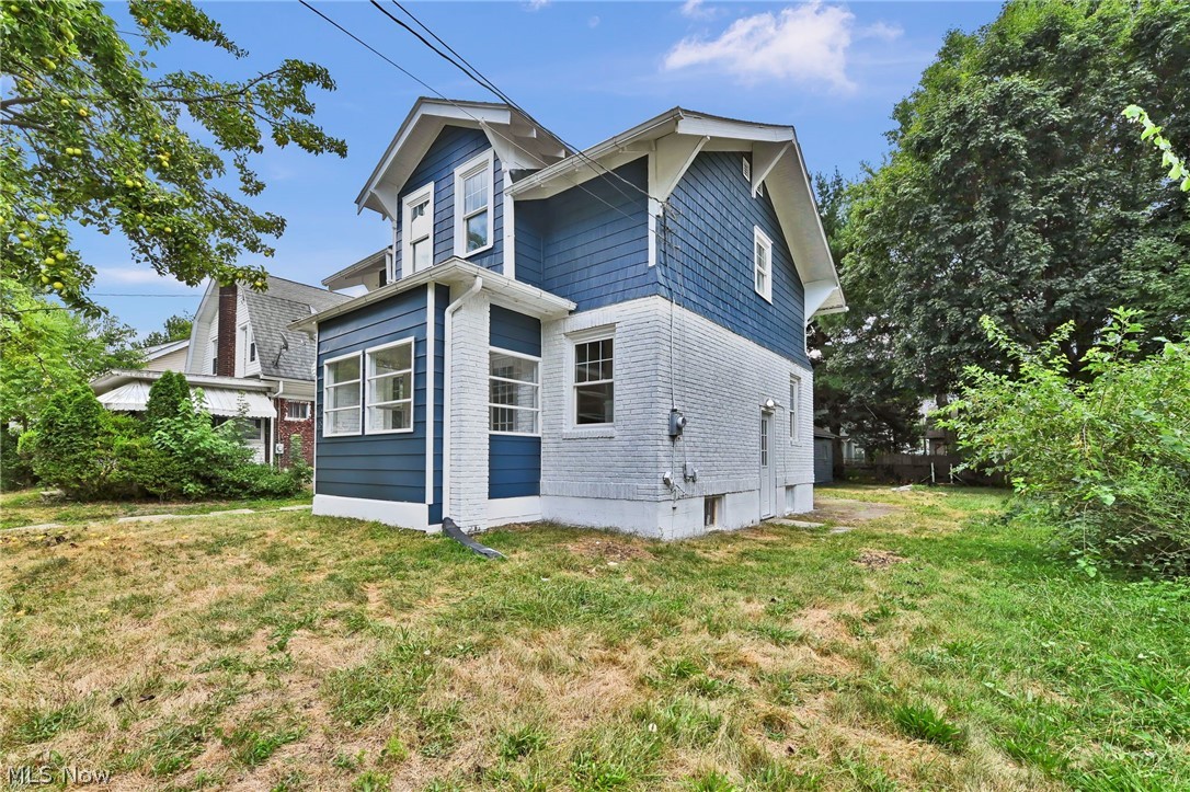 1584 Hampton Road Akron OH 44305
