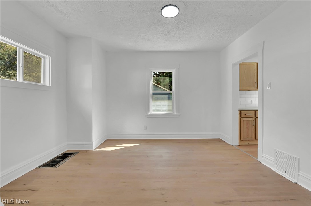 1584 Hampton Road Akron OH 44305