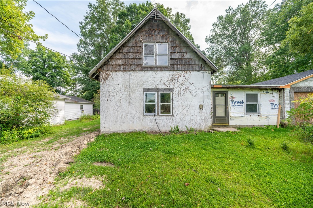 1090 N River Road NE Warren OH 44483