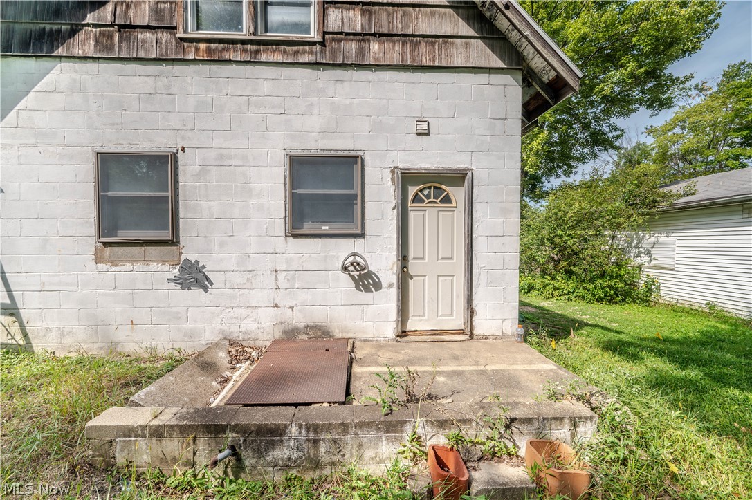 1090 N River Road NE Warren OH 44483