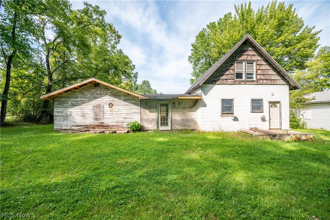 1090 N River Road NE Warren OH 44483