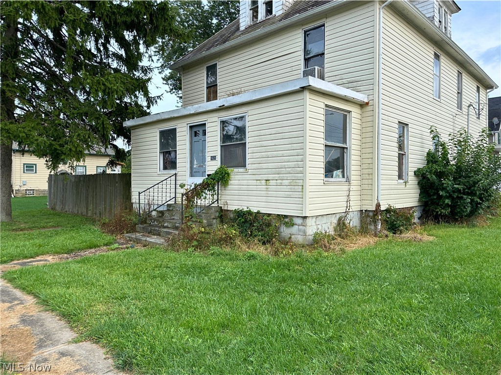 1628 W 10th Street Ashtabula OH 44004