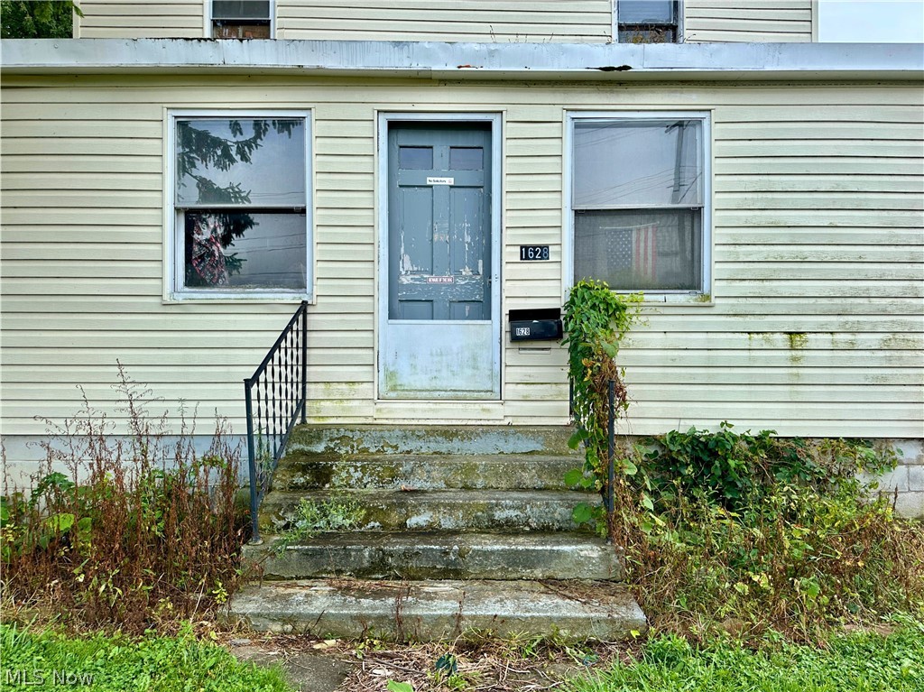 1628 W 10th Street Ashtabula OH 44004