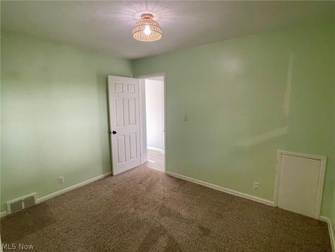 1683 Dennis Drive Wickliffe OH 44092