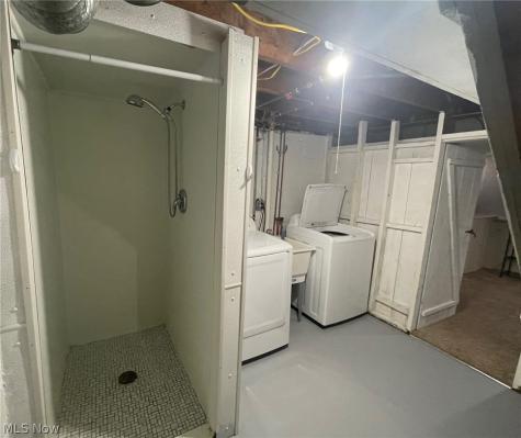 1683 Dennis Drive Wickliffe OH 44092