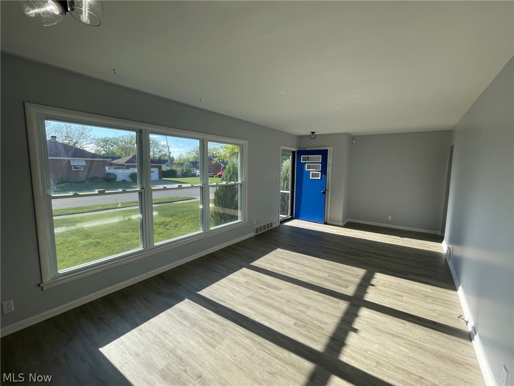 1683 Dennis Drive Wickliffe OH 44092