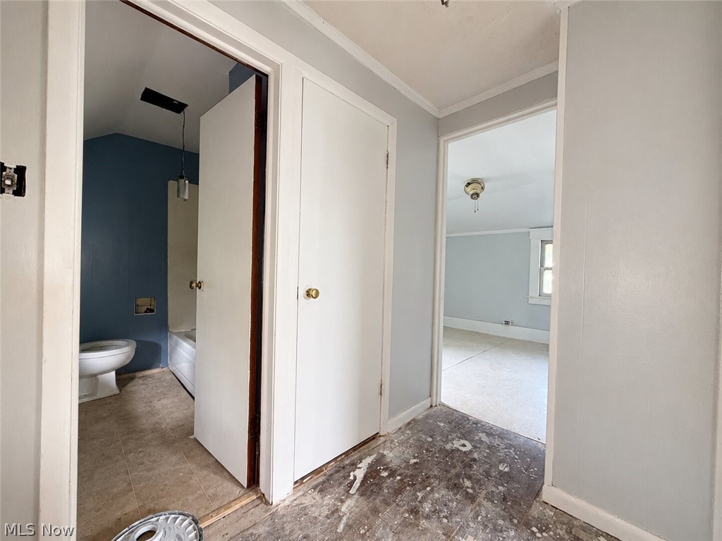 1027 Buena Vista Avenue NE Warren OH 44483