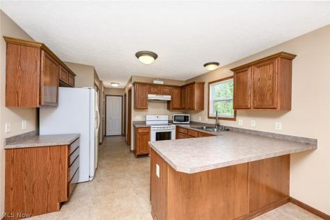 5018 Kelly Avenue Rootstown OH 44272