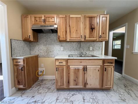 1530 Bennington Avenue Youngstown OH 44512