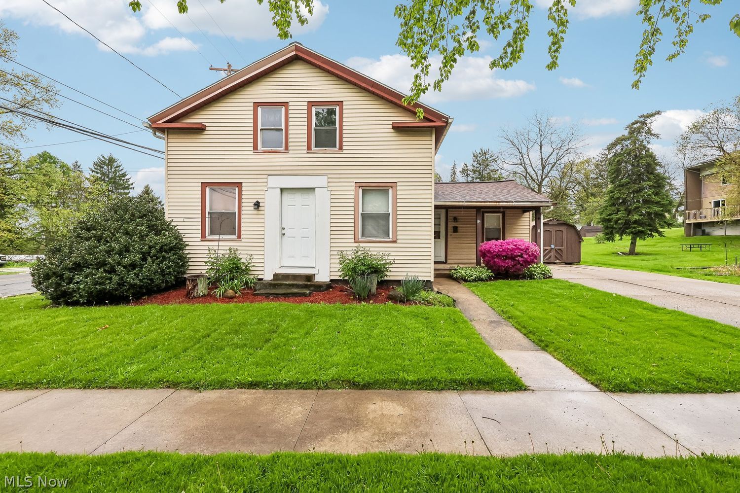 84 S Portage Street Doylestown OH 44230