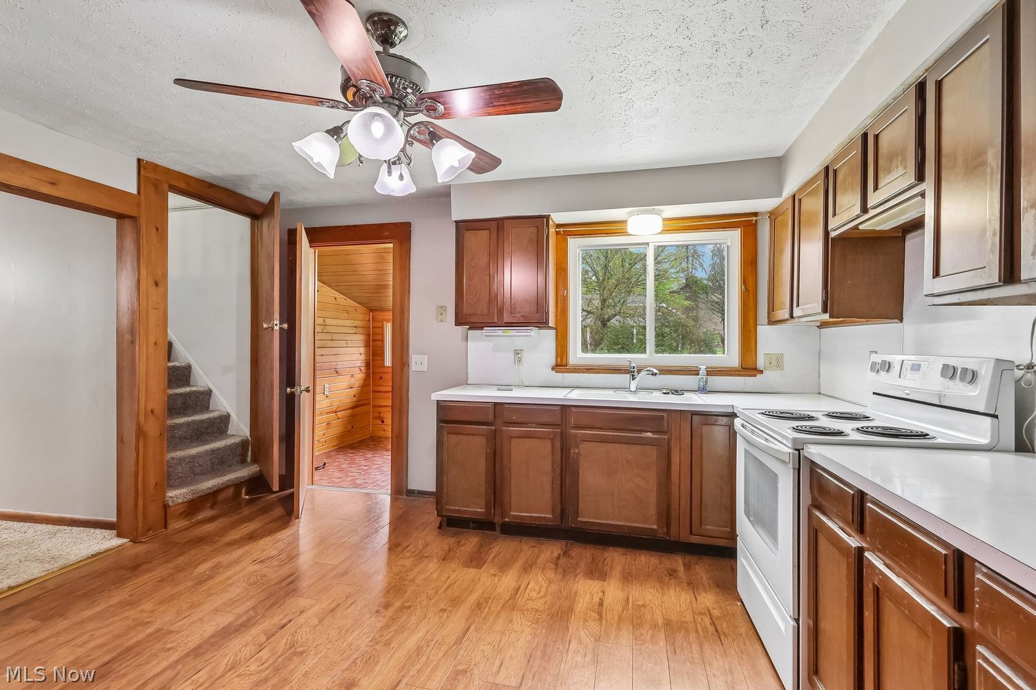 84 S Portage Street Doylestown OH 44230