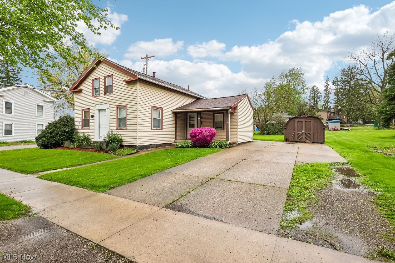 84 S Portage Street Doylestown OH 44230