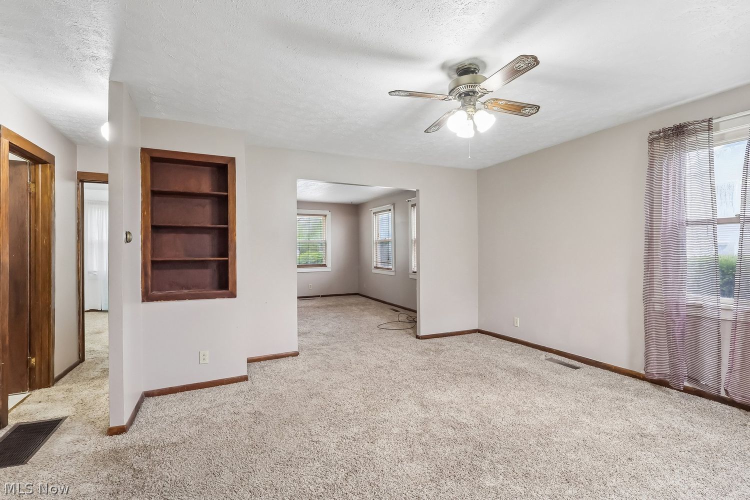 84 S Portage Street Doylestown OH 44230