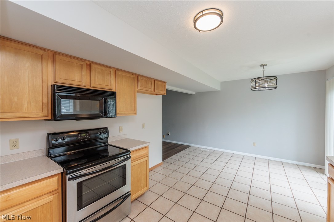 671 Tioga Trail Willoughby OH 44094