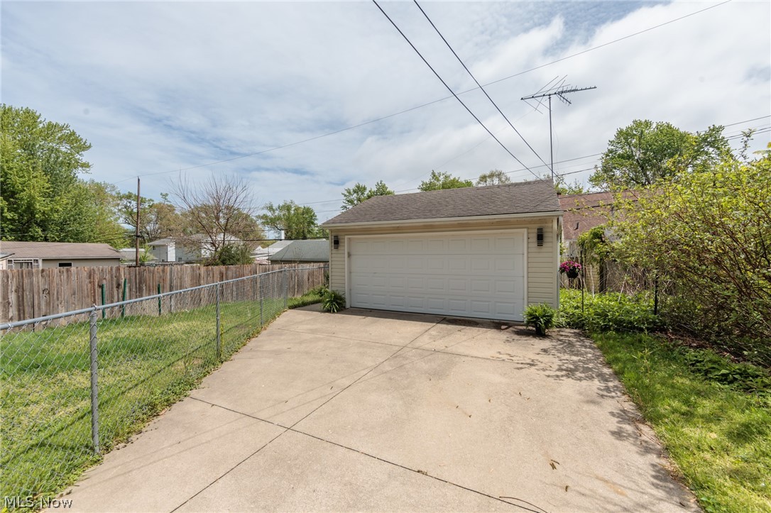 671 Tioga Trail Willoughby OH 44094