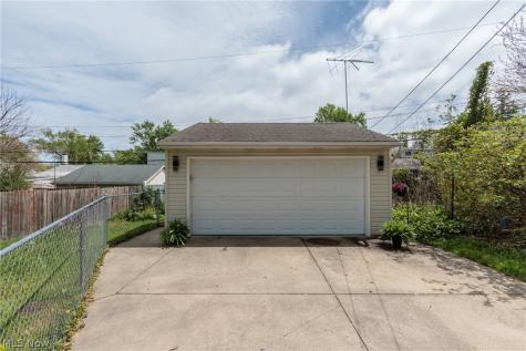 671 Tioga Trail Willoughby OH 44094