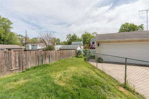 671 Tioga Trail Willoughby OH 44094