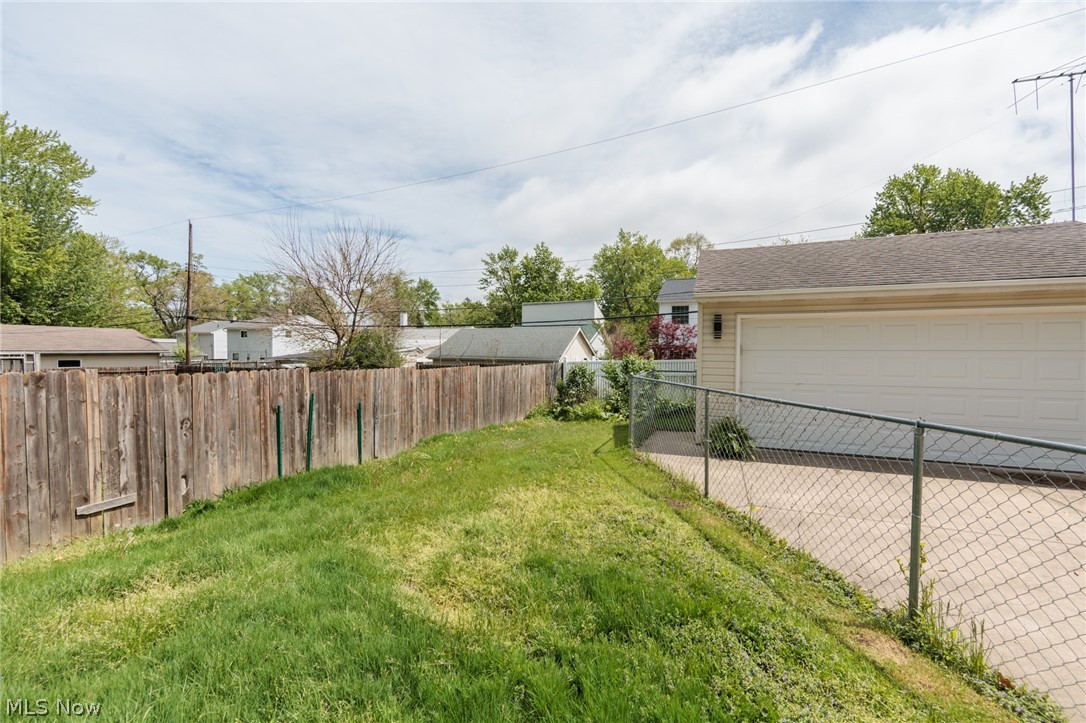 671 Tioga Trail Willoughby OH 44094