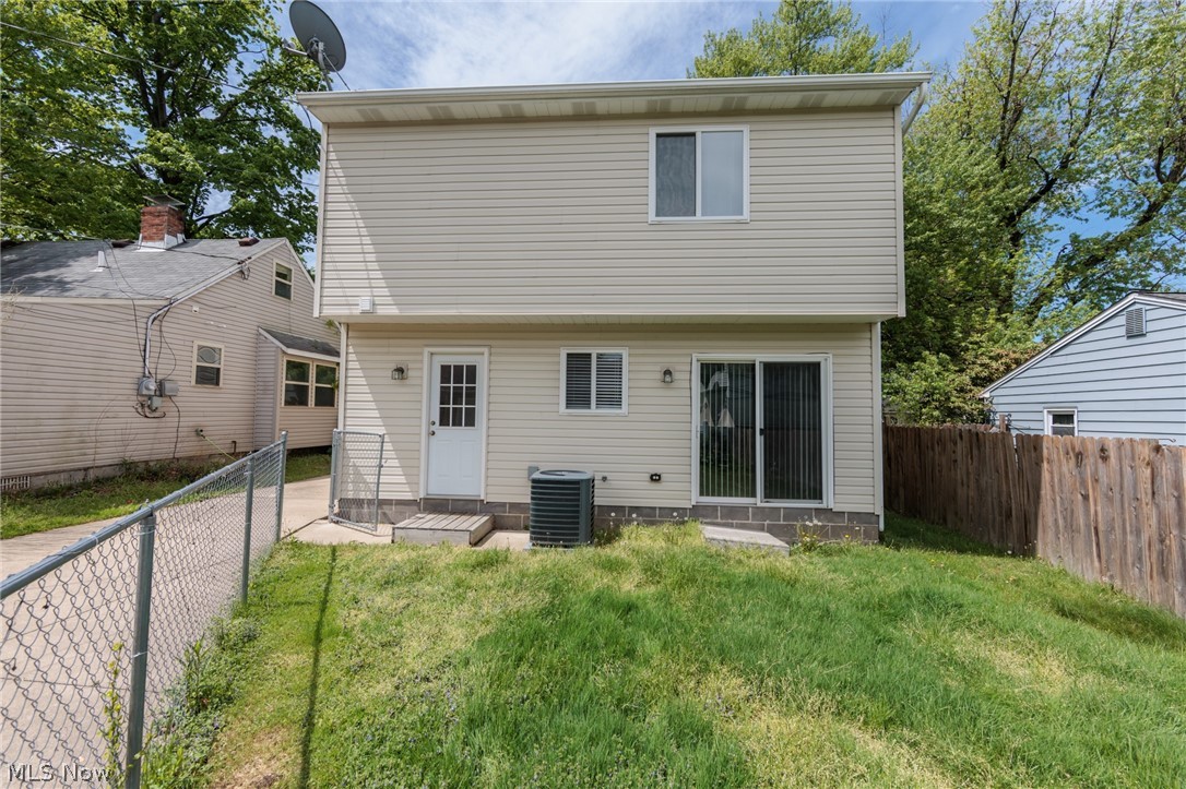 671 Tioga Trail Willoughby OH 44094