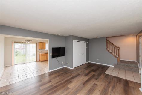 671 Tioga Trail Willoughby OH 44094
