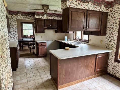 12754 Chamberlain Road Aurora OH 44202