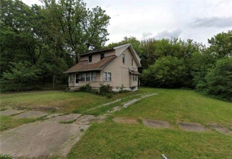 957 Bank Street Akron OH 44305