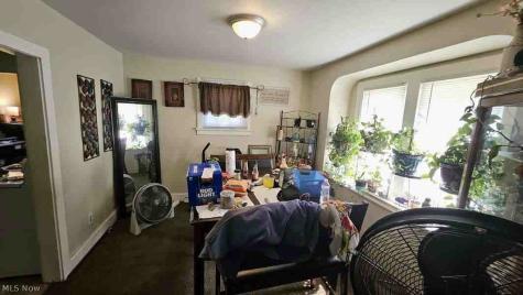 957 Bank Street Akron OH 44305